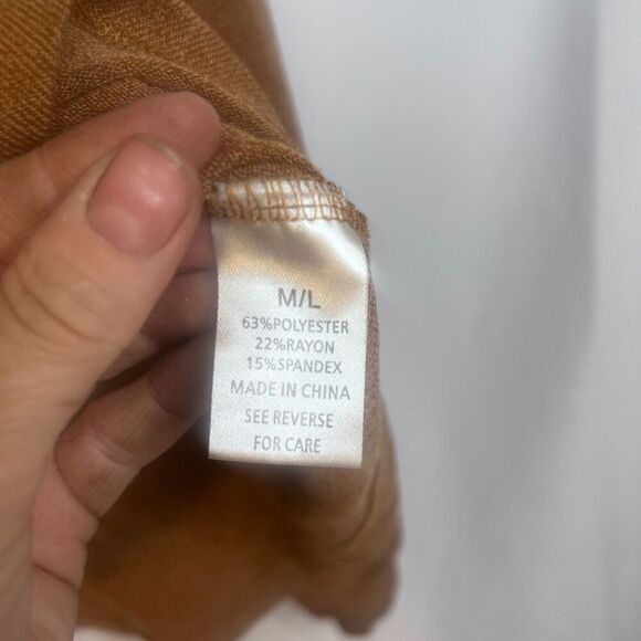 Wishlist Rusty Orange Vneck Button Detail Boxy Oversized Slouchy Sweater Sz M/L - Picture 3 of 11